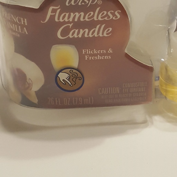 Glade Accents Glade Wisp Flameless Candle French Vanilla New Poshmark